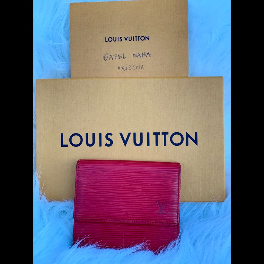 EUC Louis Vuitton Women's Red Epi‎ Leather Elise Trifold Wallet Size Small
